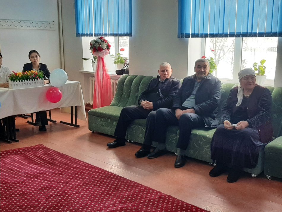 «Өмірімнің өнегелі жолы» тақырыбында  еңбек ардагерлерімен кездесу
